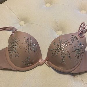 Baby Pink Victorias Secret Bra. 32C